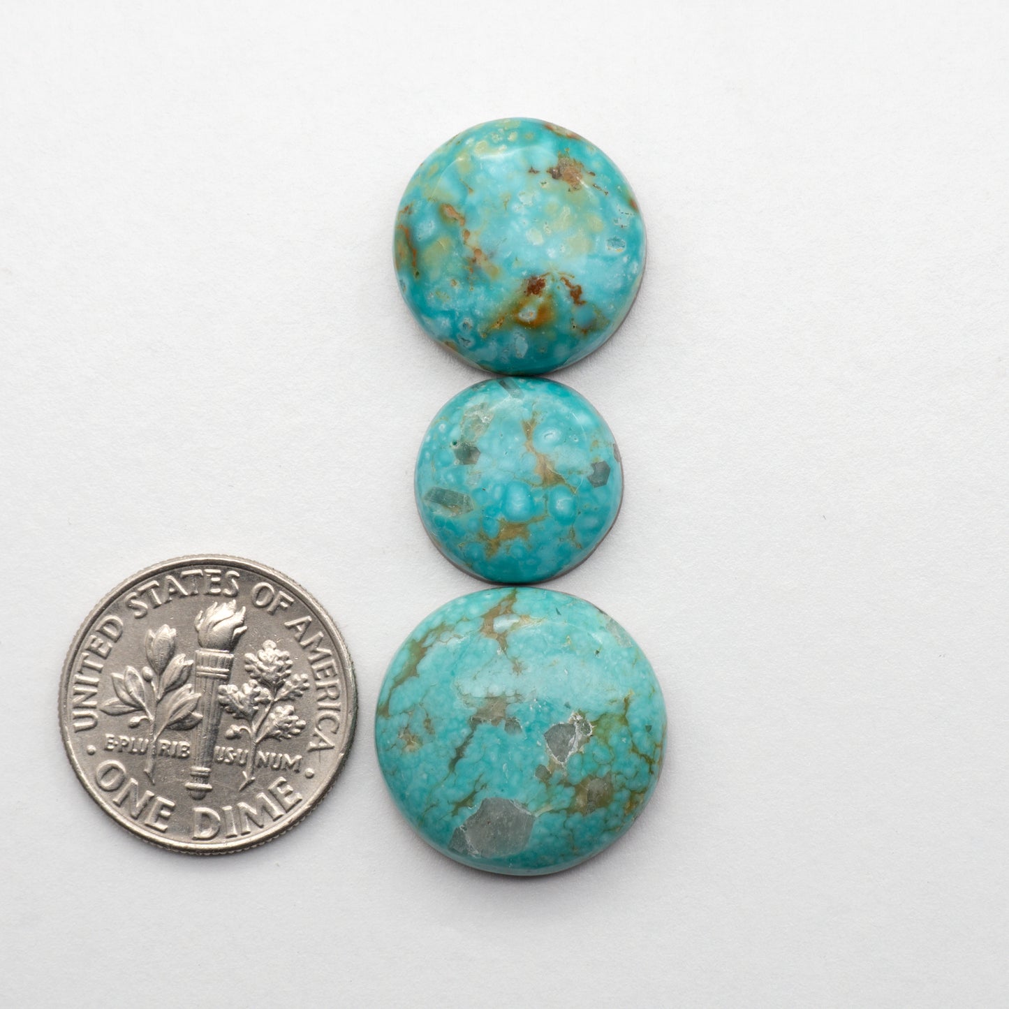 The Cumpas Turquoise is a captivating gemstone with a unique, blue-green color. Derived from a mixture of quartz and algae, this stone is perfect for use in jewelry or other decorative pieces. The natural beauty of the Cumpas Turquoise makes it a stunning addition to any collection.
