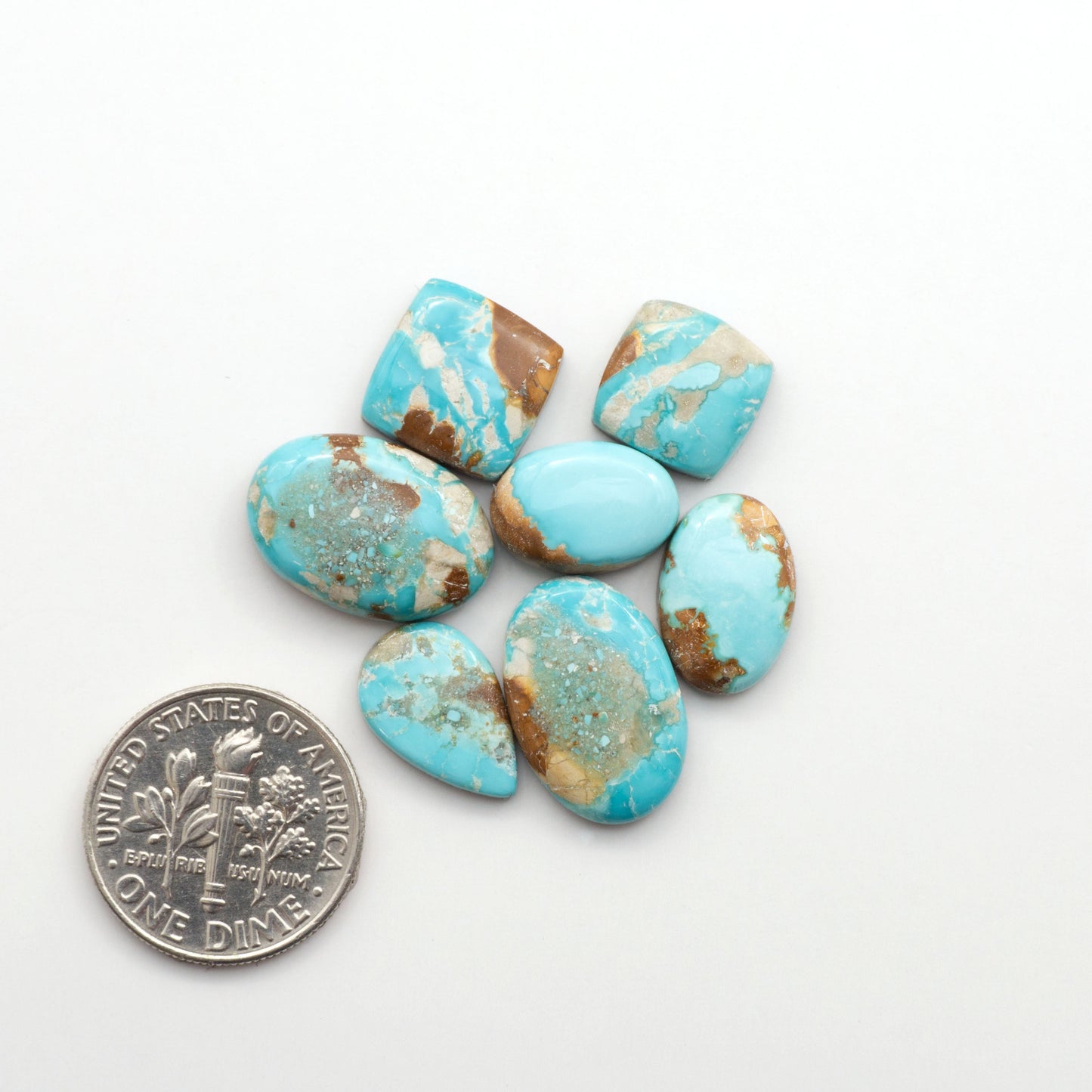 Experience the beauty of Fox Turquoise, mined in Nevada, USA. Elevate your jewelry designs with the stunning colors and patterns of these unique gemstones.