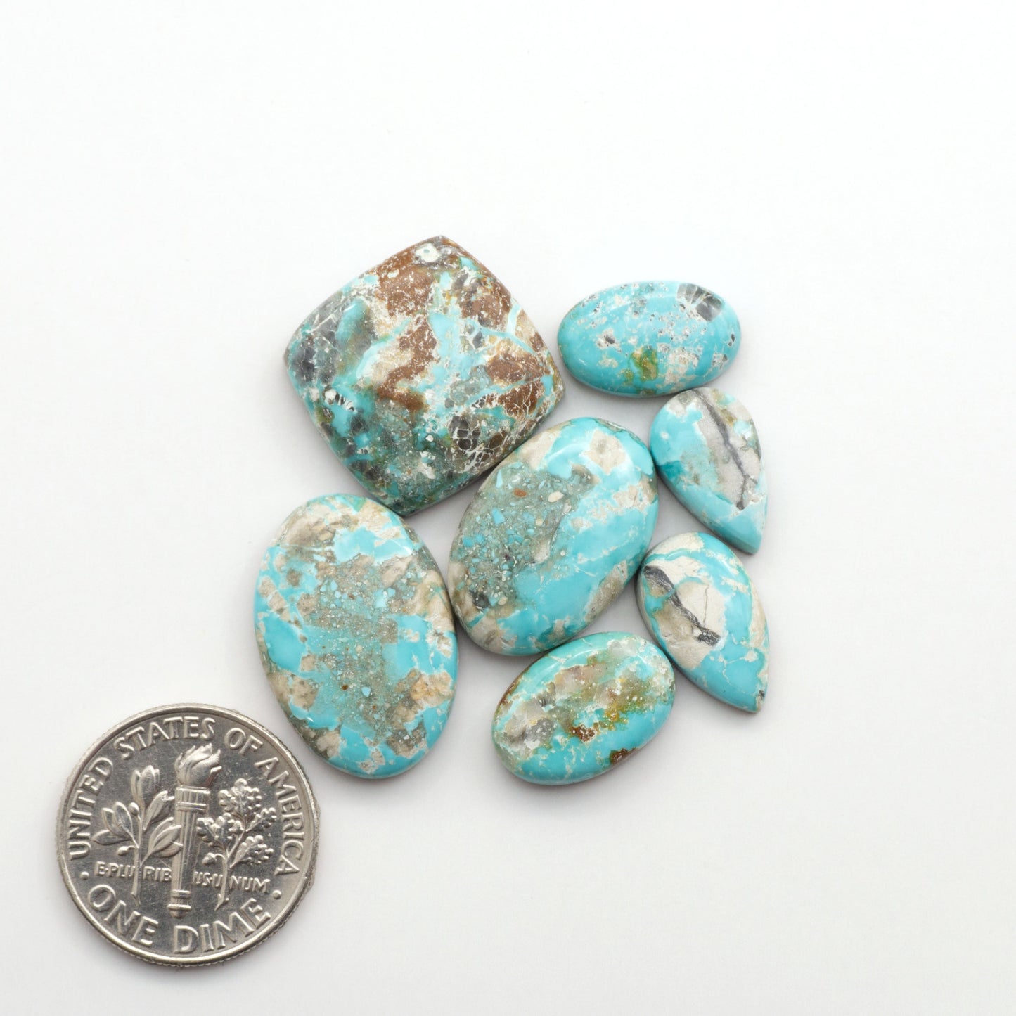 Experience the beauty of Fox Turquoise, mined in Nevada, USA. Elevate your jewelry designs with the stunning colors and patterns of these unique gemstones.