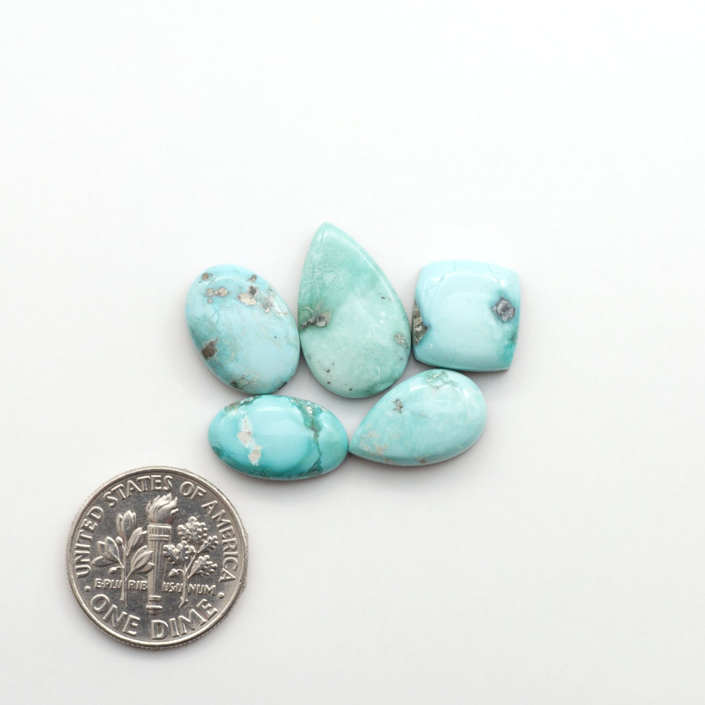 Experience the beauty of Fox Turquoise, mined in Nevada, USA. Elevate your jewelry designs with the stunning colors and patterns of these unique gemstones.