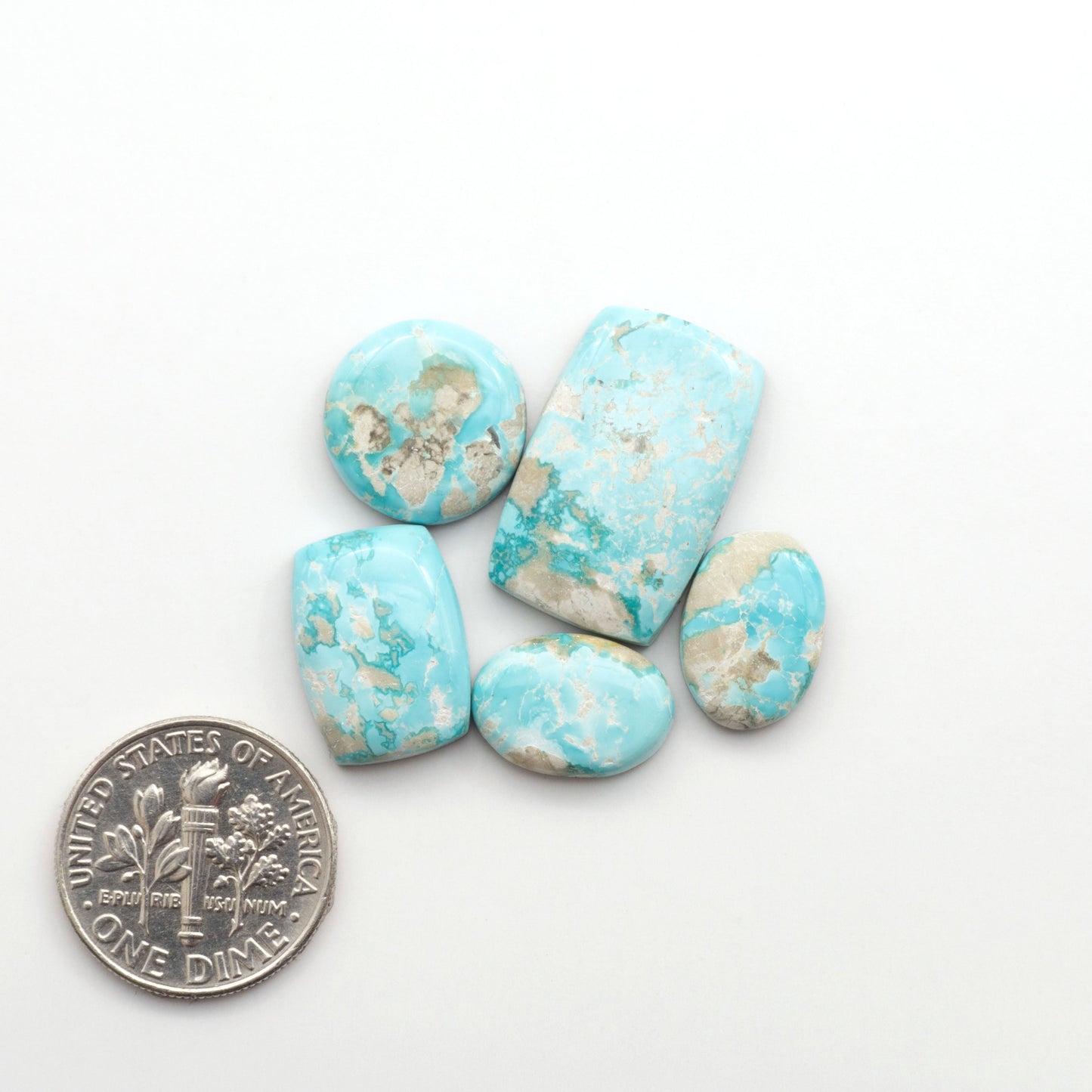 Experience the beauty of Fox Turquoise, mined in Nevada, USA. Elevate your jewelry designs with the stunning colors and patterns of these unique gemstones.