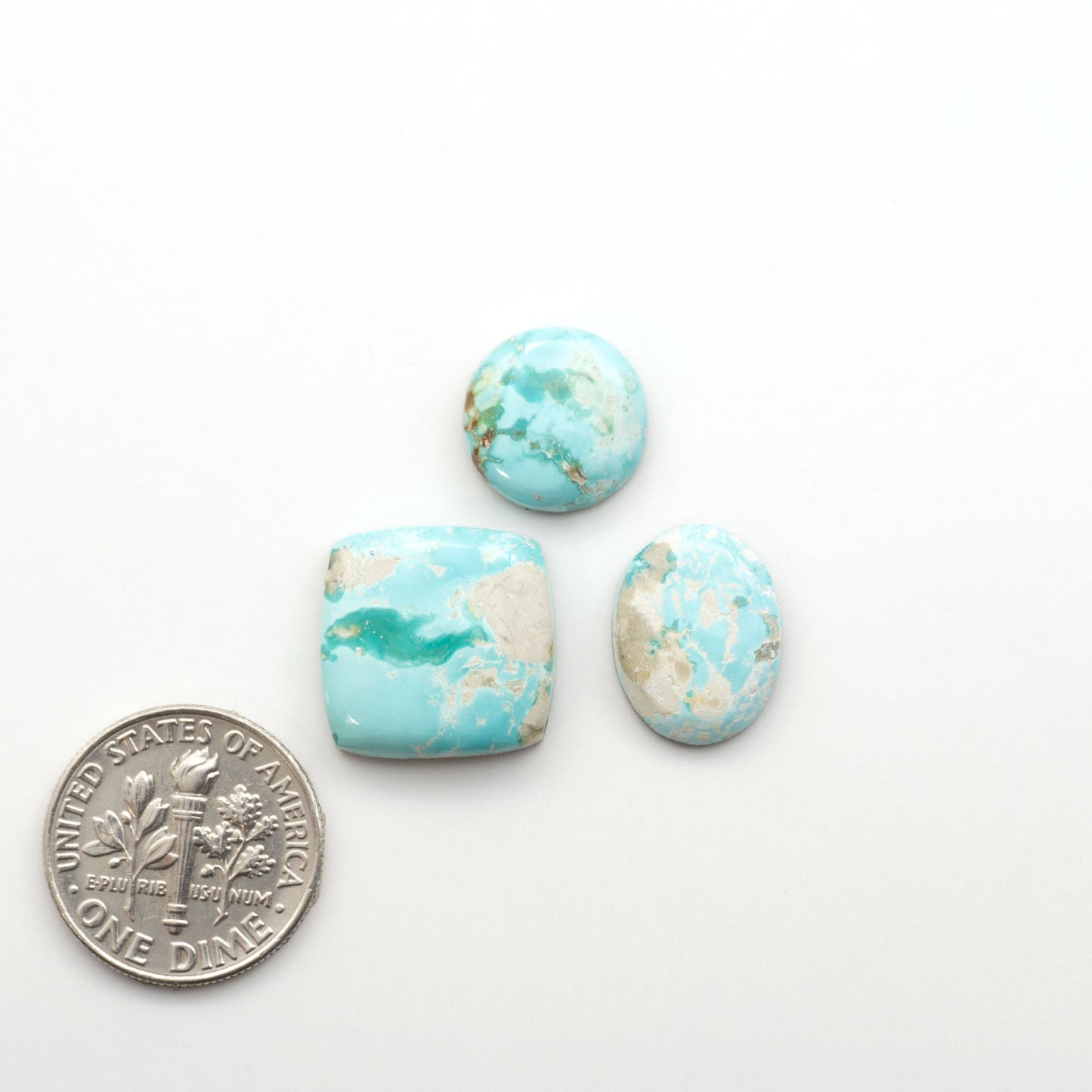 Experience the beauty of Fox Turquoise, mined in Nevada, USA. Elevate your jewelry designs with the stunning colors and patterns of these unique gemstones.