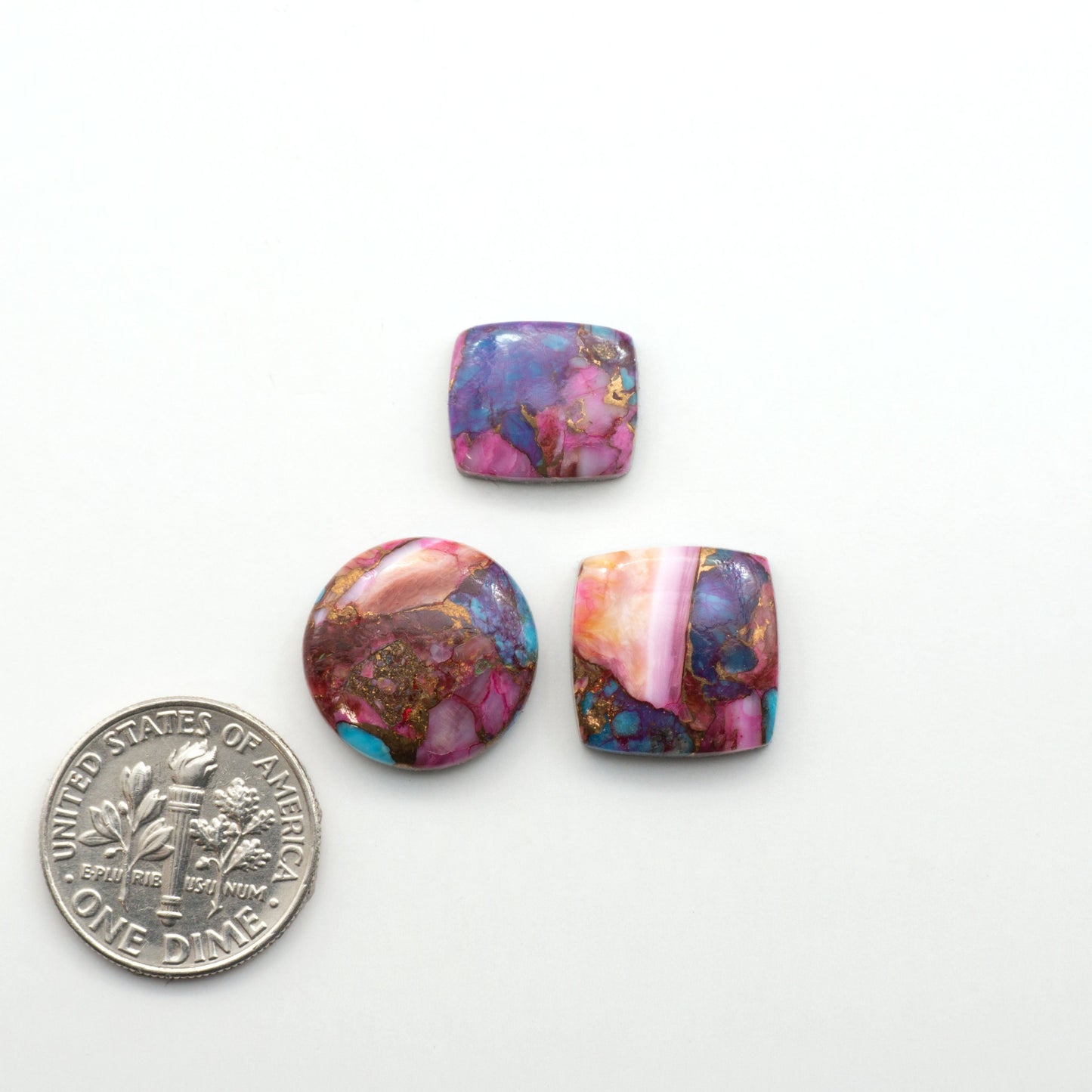 These Spiny Kingman Cabochons are perfect for any jewelry making project. With their unique and intricate patterns, they add a touch of elegance to your designs…