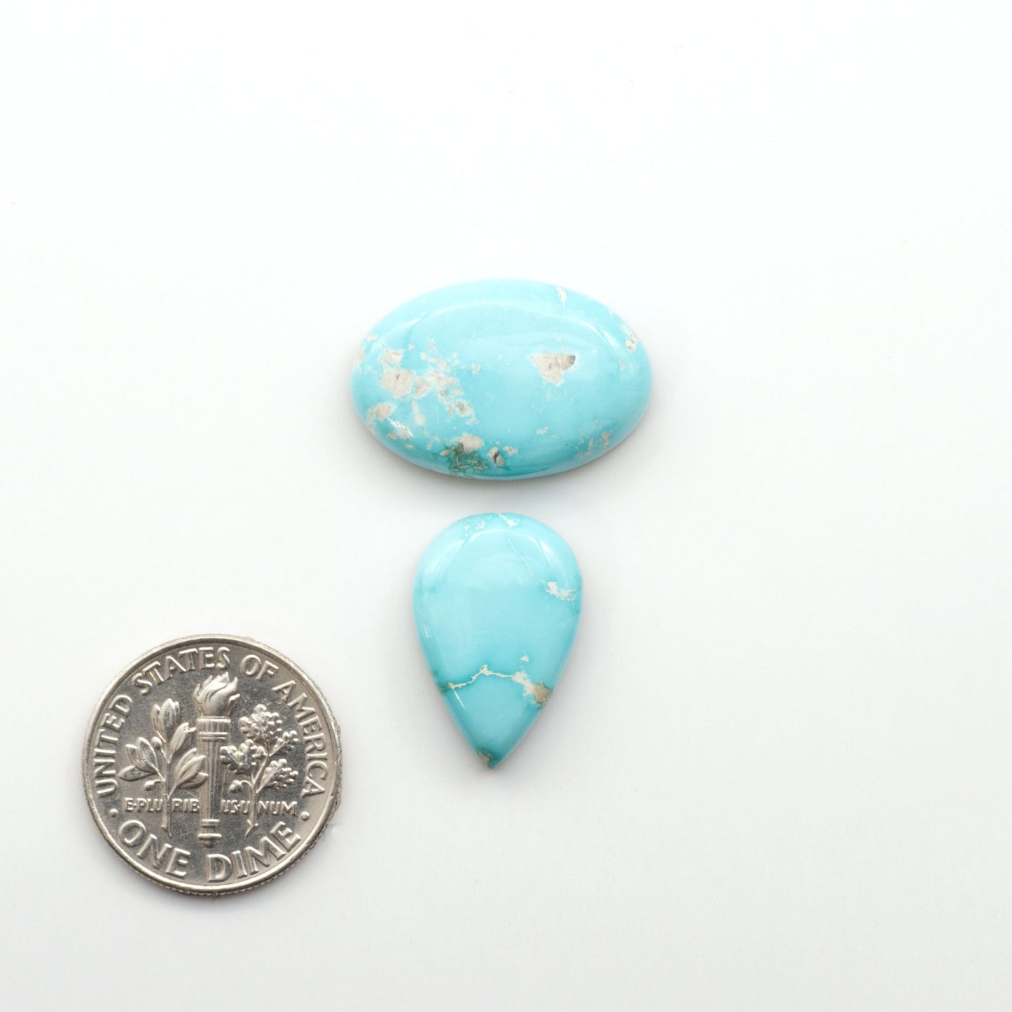 Experience the beauty of Fox Turquoise, mined in Nevada, USA. Elevate your jewelry designs with the stunning colors and patterns of these unique gemstones.