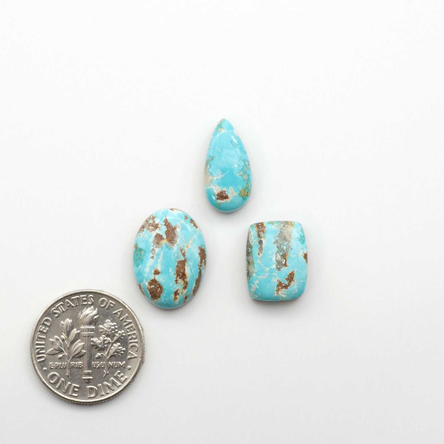 Experience the beauty of Fox Turquoise, mined in Nevada, USA. Elevate your jewelry designs with the stunning colors and patterns of these unique gemstones.