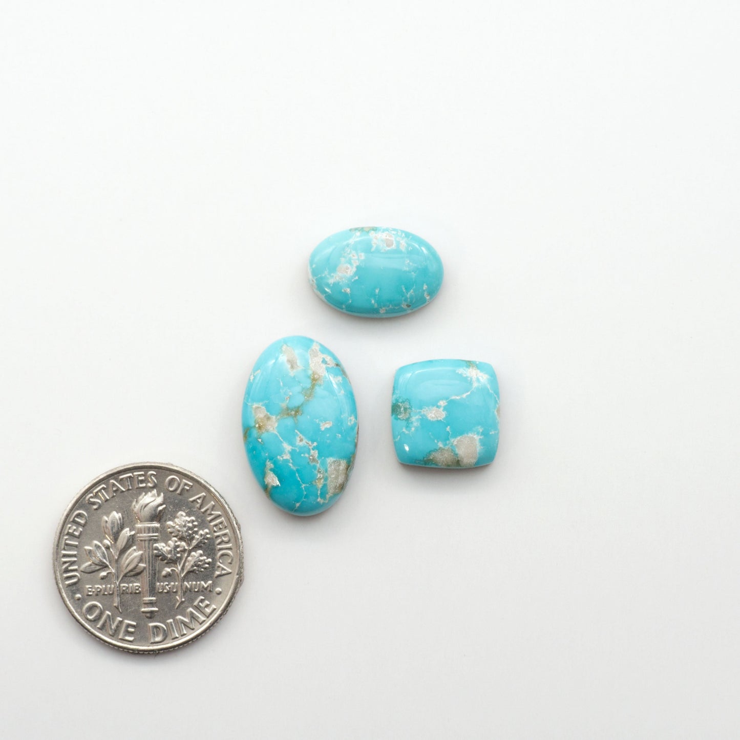 Experience the beauty of Fox Turquoise, mined in Nevada, USA. Elevate your jewelry designs with the stunning colors and patterns of these unique gemstones.