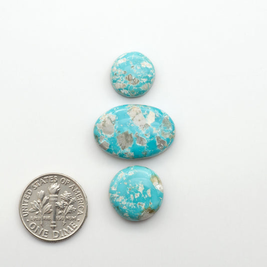 Experience the beauty of Fox Turquoise, mined in Nevada, USA. Elevate your jewelry designs with the stunning colors and patterns of these unique gemstones.