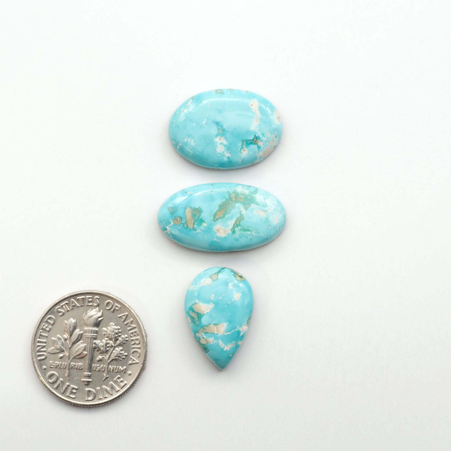 Experience the beauty of Fox Turquoise, mined in Nevada, USA. Elevate your jewelry designs with the stunning colors and patterns of these unique gemstones.