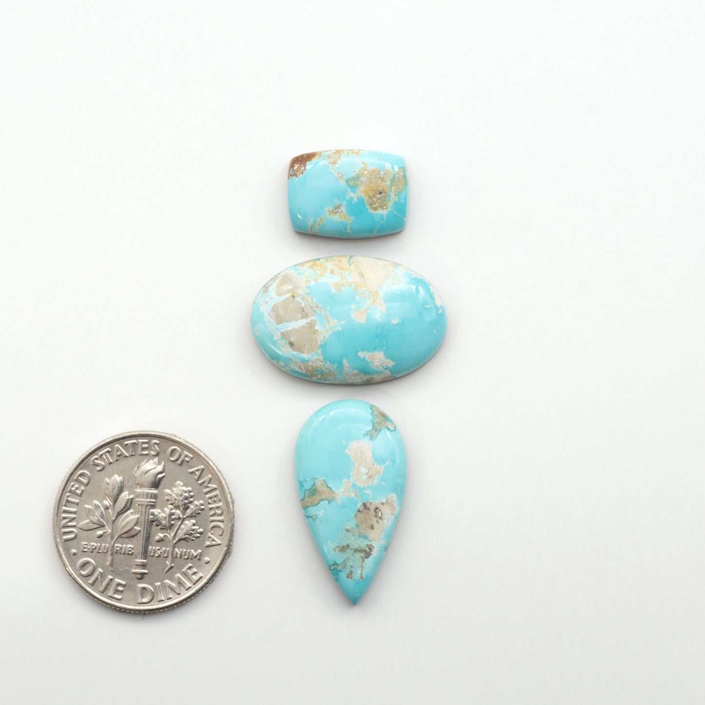 Experience the beauty of Fox Turquoise, mined in Nevada, USA. Elevate your jewelry designs with the stunning colors and patterns of these unique gemstones.