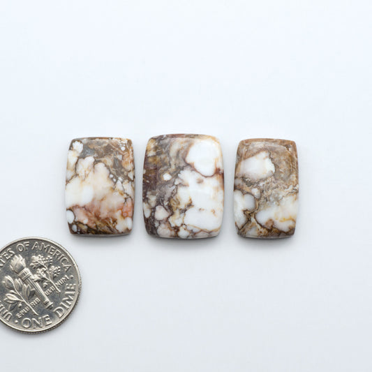 Wild Horse Cabochon are a magnificent addition to any collection. Natural magnesite stones feature a design that will add beauty to any jewelry design.