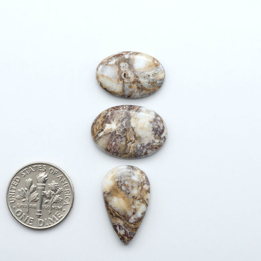 Wild Horse Cabochon are a magnificent addition to any collection. Natural magnesite stones feature a design that will add beauty to any jewelry design.