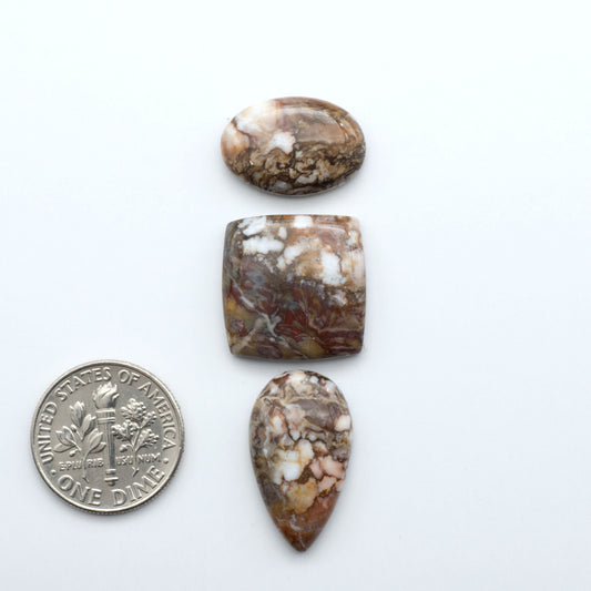 Wild Horse Cabochon are a magnificent addition to any collection. Natural magnesite stones feature a design that will add beauty to any jewelry design.