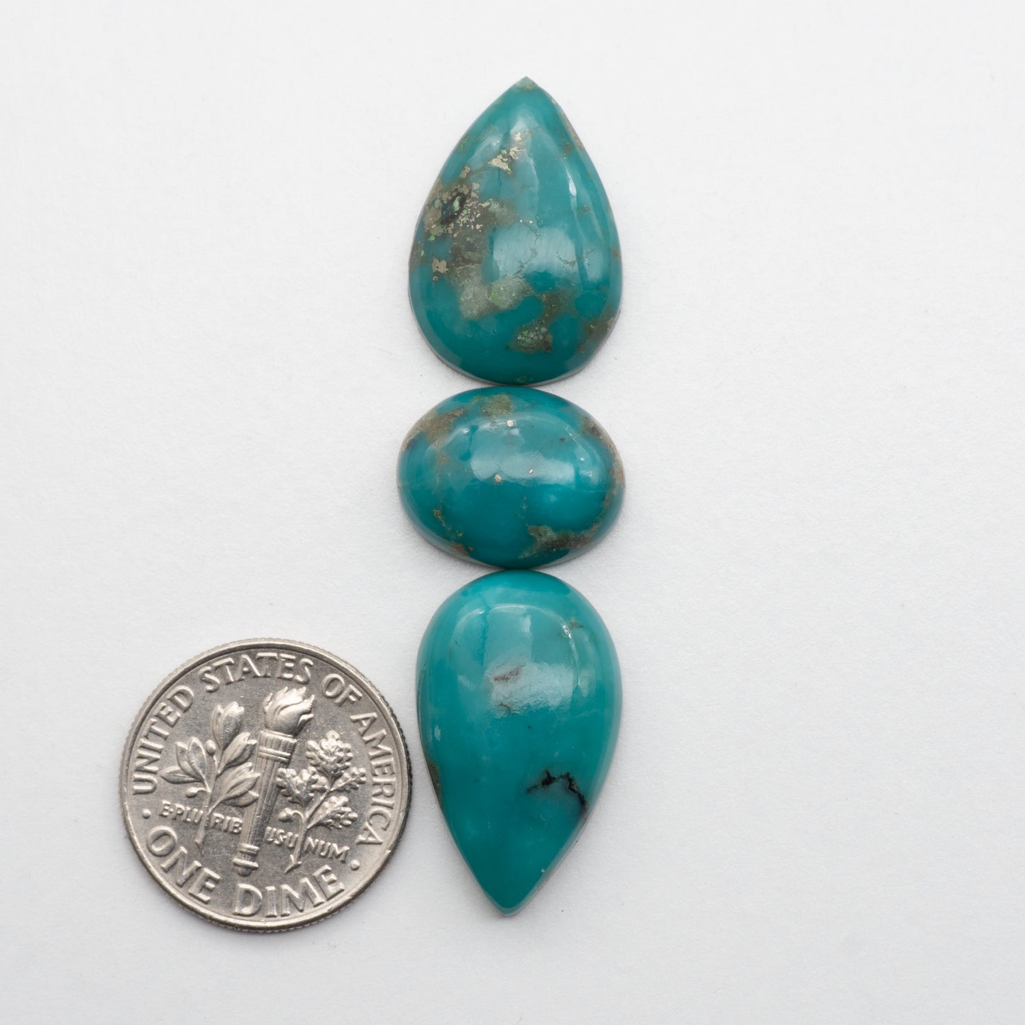 This beautiful Blue Green Campitos Turquoise Cabochon lot has a glossy finish and is backed for added strength. Mined in Sonora, MX. Similar to Kingman turquoise used for jewelry making.