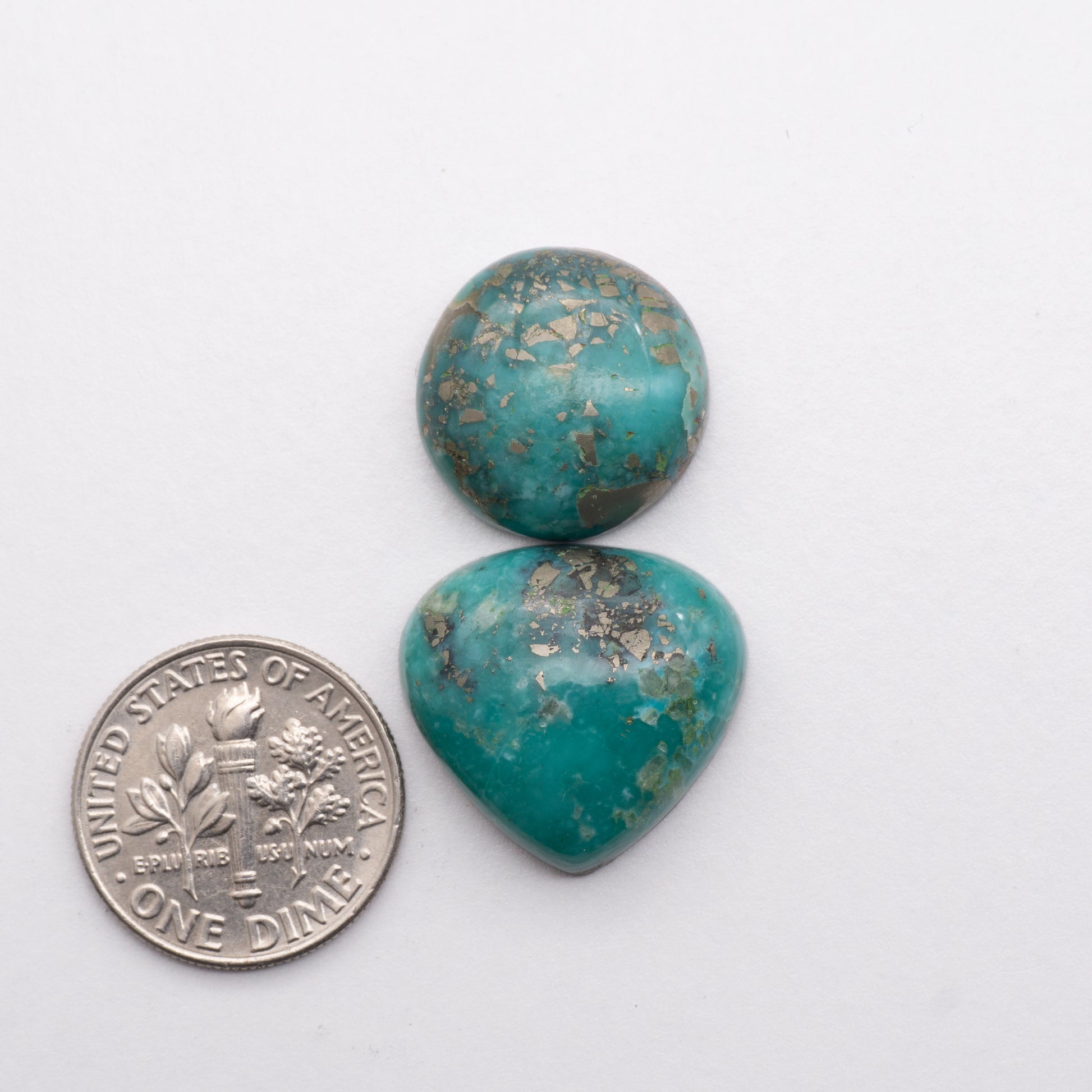 This beautiful Blue Green Campitos Turquoise Cabochon lot has a glossy finish and is backed for added strength. Mined in Sonora, MX. Similar to Kingman turquoise used for jewelry making.