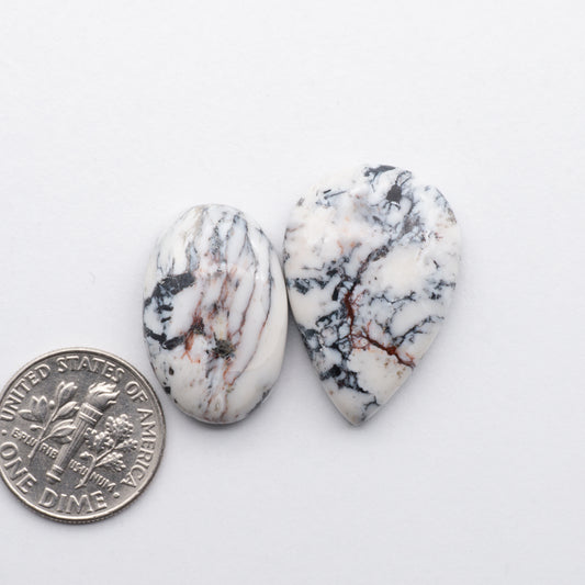 White Buffalo Cabochons have a glossy finish and are backed for added strength. White Buffaloe is mined in Nevada, USA White Buffalo is similar to turquoise and is used for jewelry making.