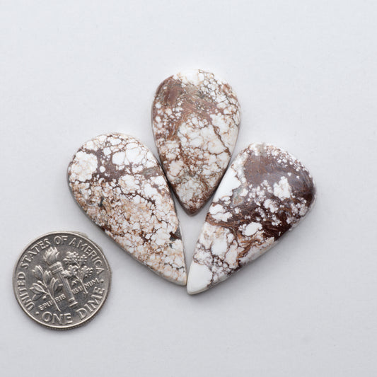 These natural magnesite stones features an intricate design that will instantly add beauty and sophistication to any jewelry design.