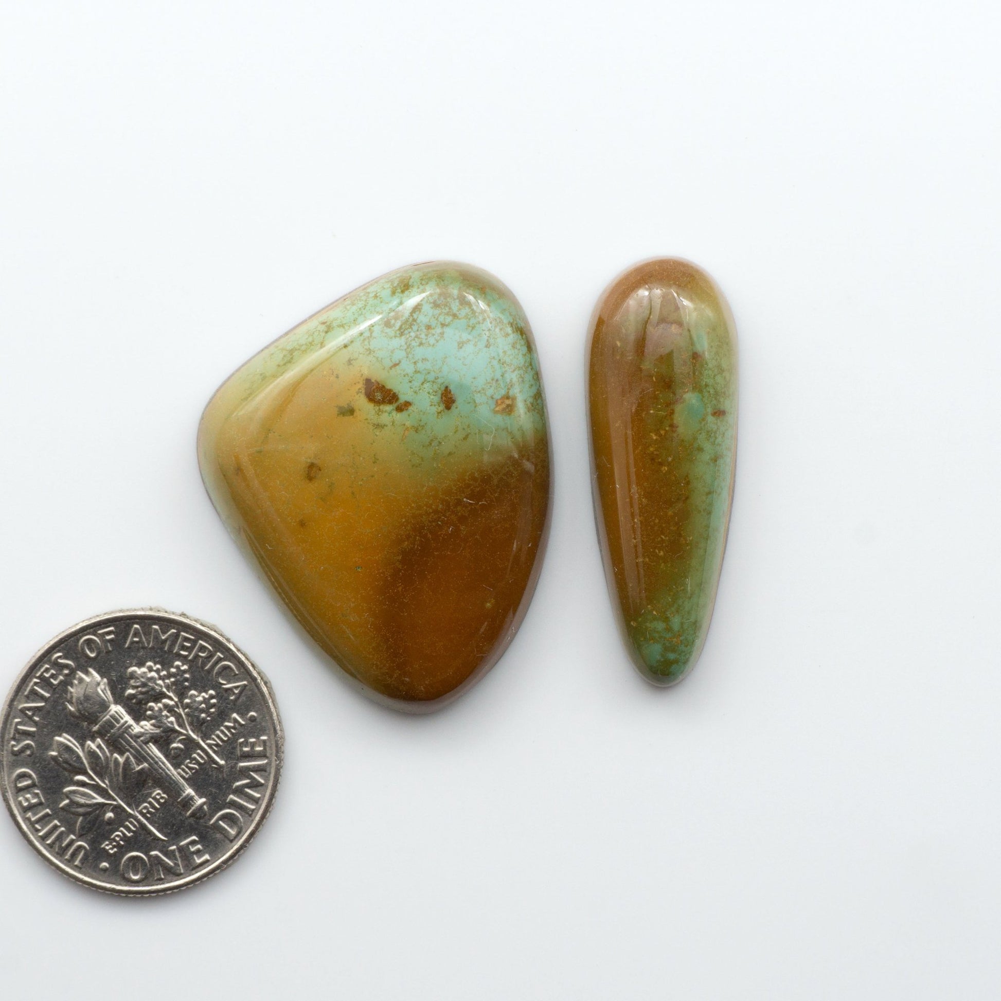 Natural Kings Manassa Turquoise is known for its unique color and high quality. With its rare and beautiful hue, it is a highly sought after gemstone for jewelry making.&nbsp;