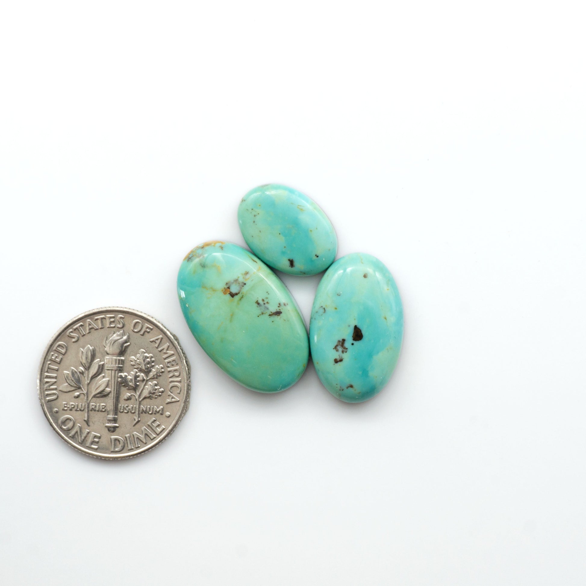 Experience the beauty of Turquoise Mountain Cabochons. With their distinctive blue and green color, these gemstones are perfect for any jewelry piece.