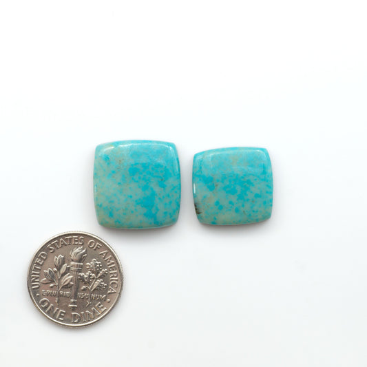 Experience the beauty of Turquoise Mountain Cabochons. With their distinctive blue and green color, these gemstones are perfect for any jewelry piece.

