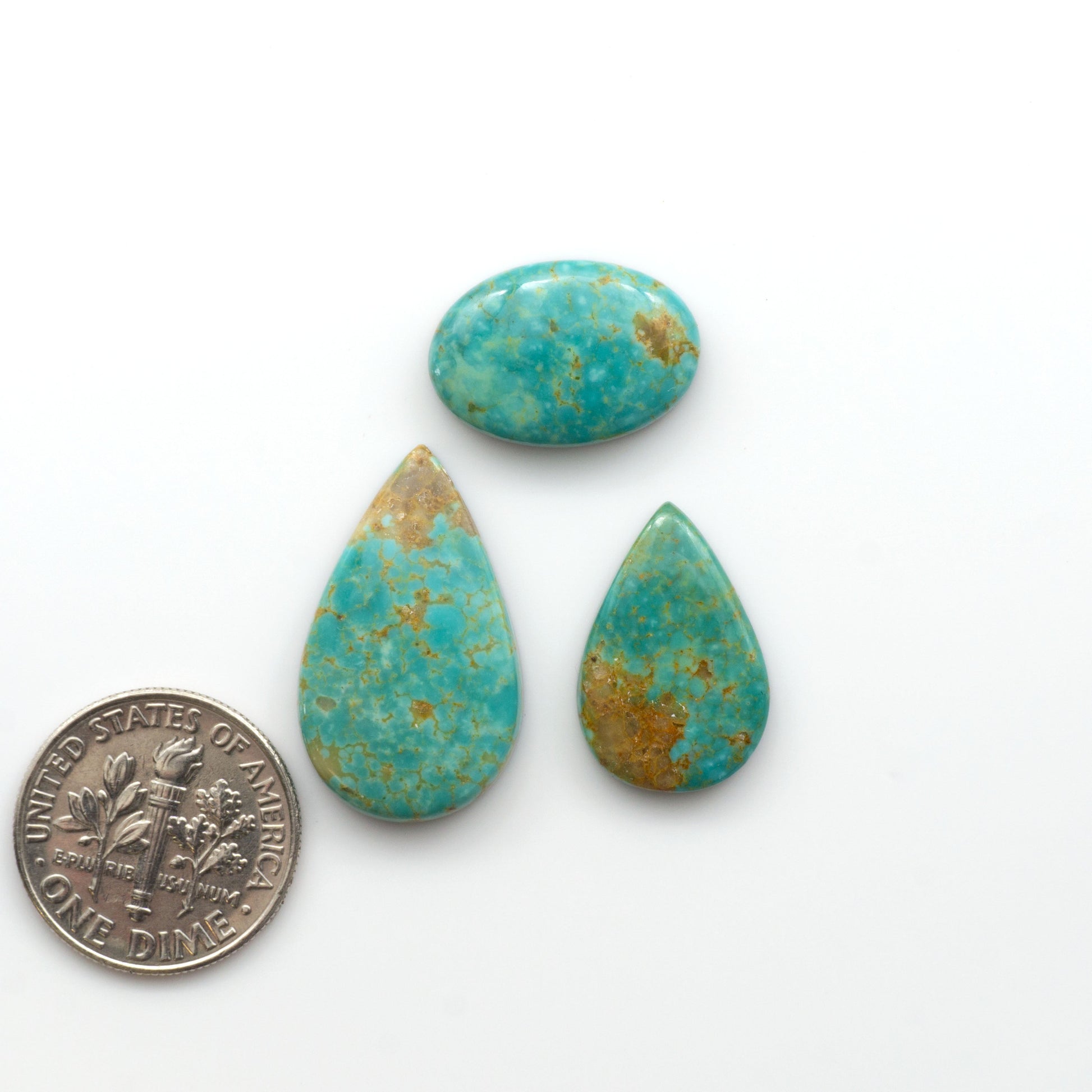 Experience the beauty of Turquoise Mountain Cabochons. With their distinctive blue and green color, these gemstones are perfect for any jewelry piece.

