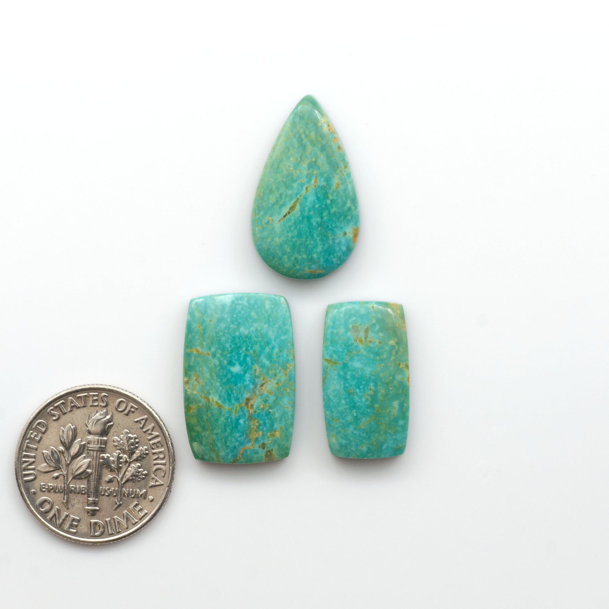 Experience the beauty of Turquoise Mountain Cabochons. With their distinctive blue and green color, these gemstones are perfect for any jewelry piece.

