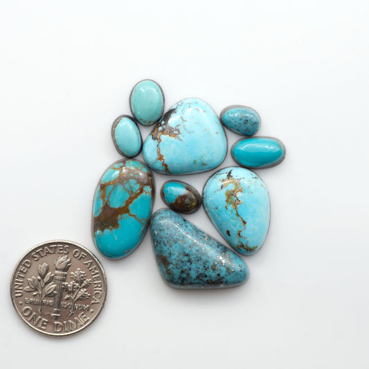 This lot contains an assortment of mixed gemstones. Richly colored and highly varied, these cabochons are sure to have something to excite everyone.