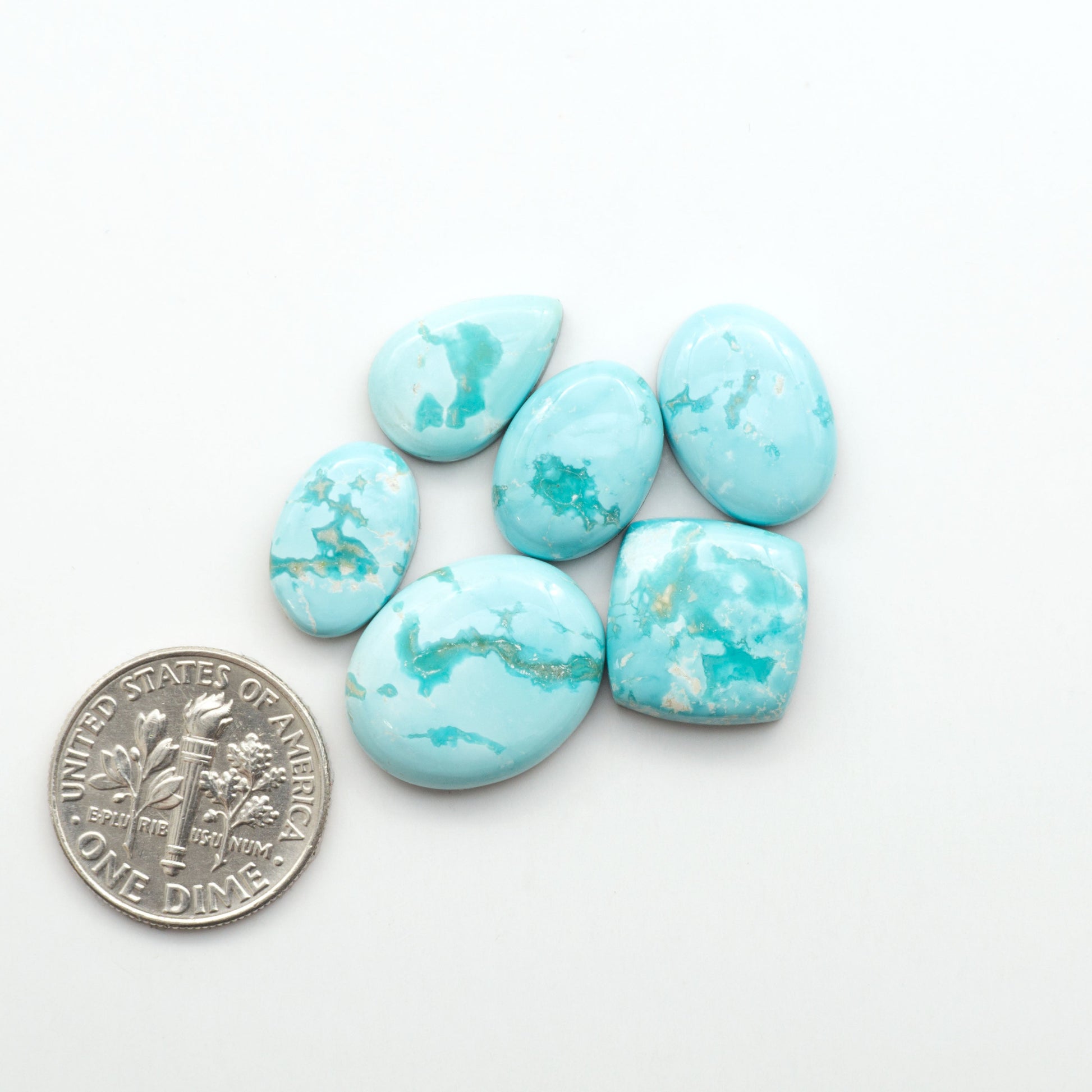 Experience the beauty of Fox Turquoise, mined in Nevada, USA. Elevate your jewelry designs with the stunning colors and patterns of these unique gemstones. 