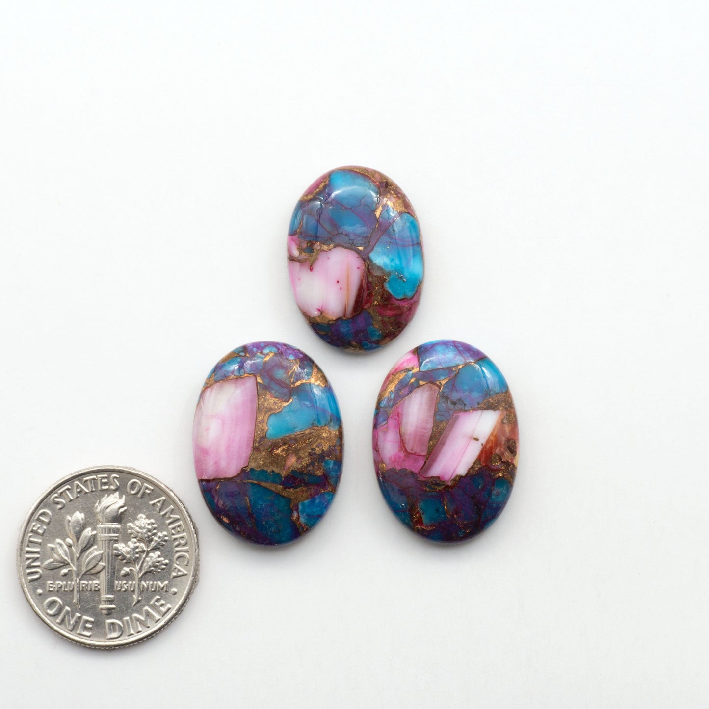These Spiny Kingman Cabochons are perfect for any jewelry making project. With their unique and intricate patterns, they add a touch of elegance to your designs…
