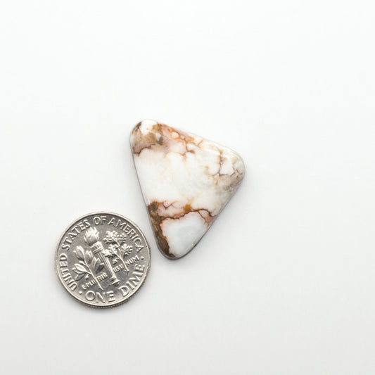Wild Horse Cabochon are a magnificent addition to any collection. Natural magnesite stones feature a design that will add beauty to any jewelry design.