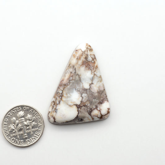 Wild Horse Cabochon are a magnificent addition to any collection. Natural magnesite stones feature a design that will add beauty to any jewelry design.