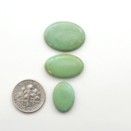Experience the beauty of Turquoise Mountain Cabochons. With their distinctive blue and green color, these gemstones are perfect for any jewelry piece.
