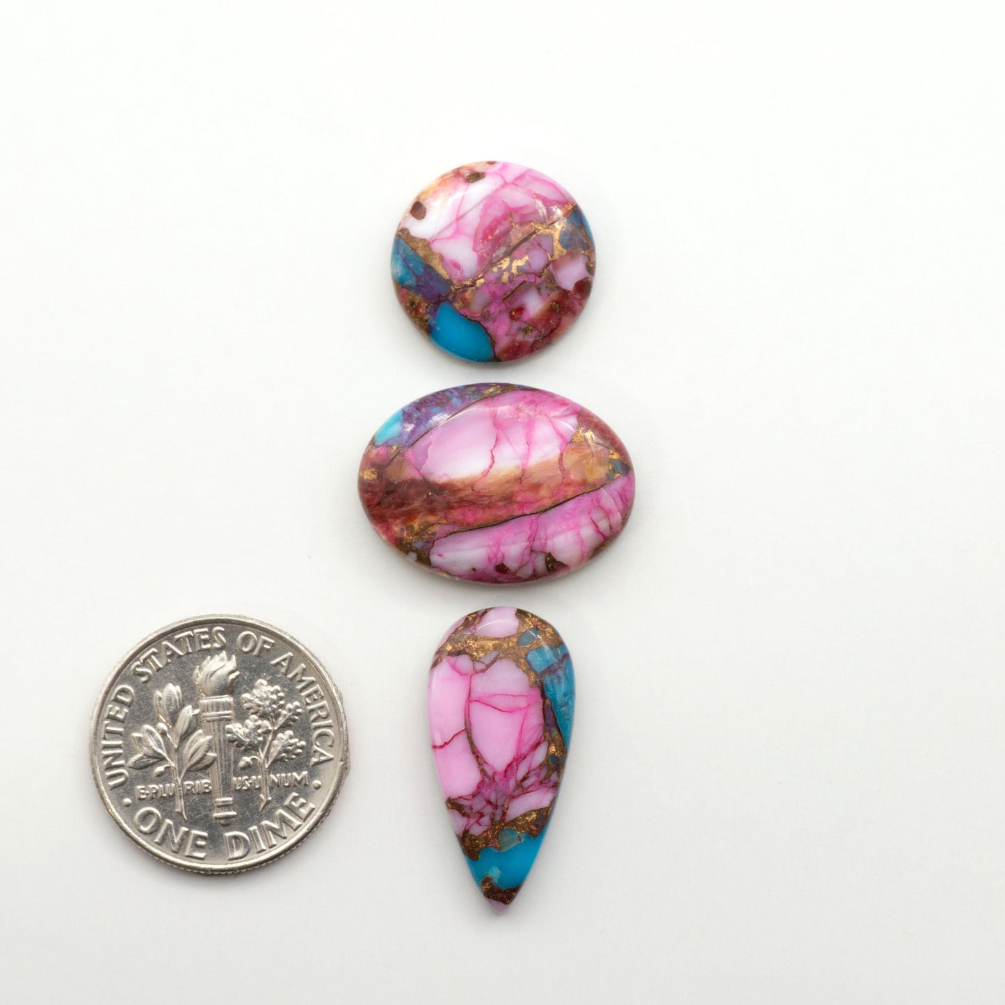 These Spiny Kingman Cabochons are perfect for any jewelry making project. With their unique and intricate patterns, they add a touch of elegance to your designs…