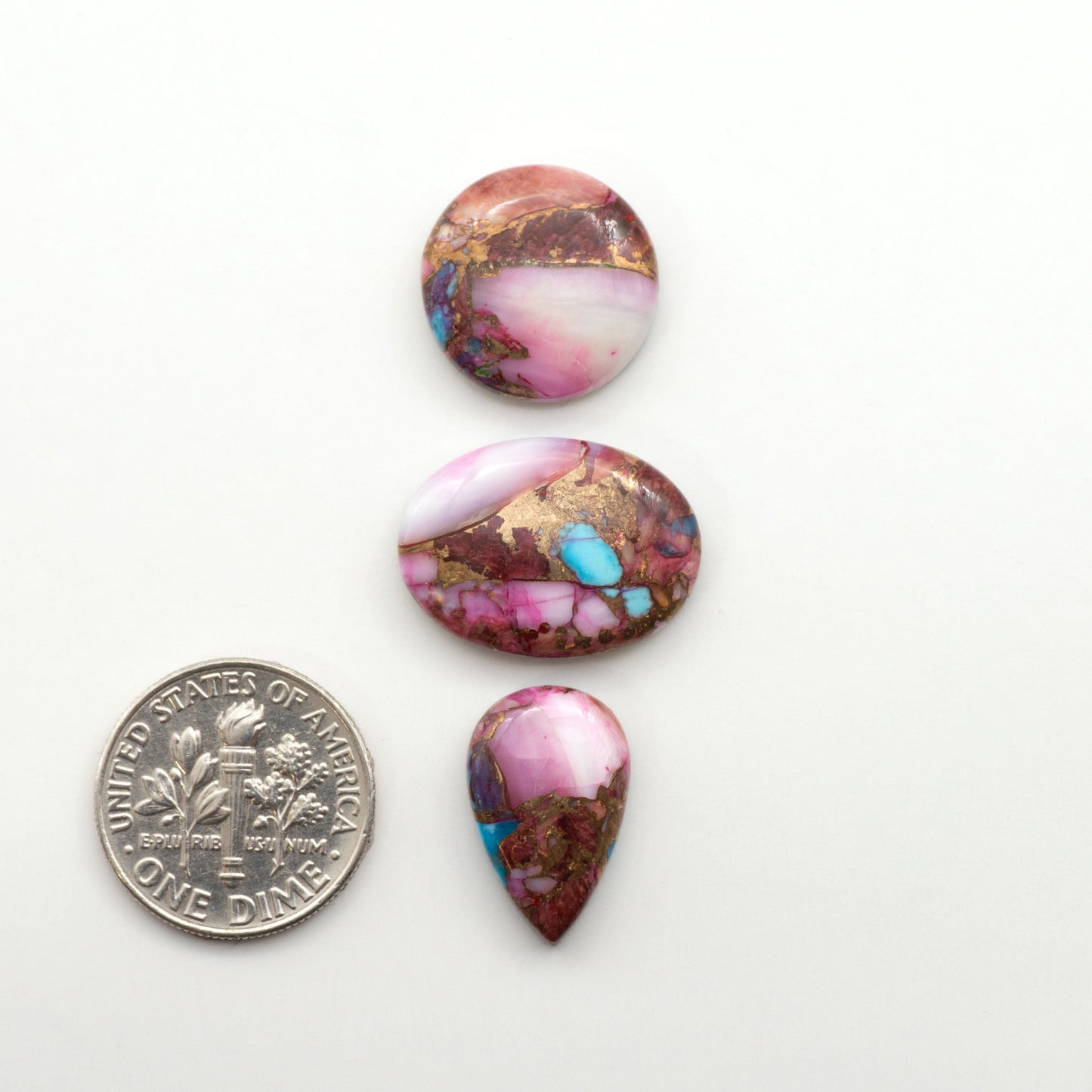 These Spiny Kingman Cabochons are perfect for any jewelry making project. With their unique and intricate patterns, they add a touch of elegance to your designs…