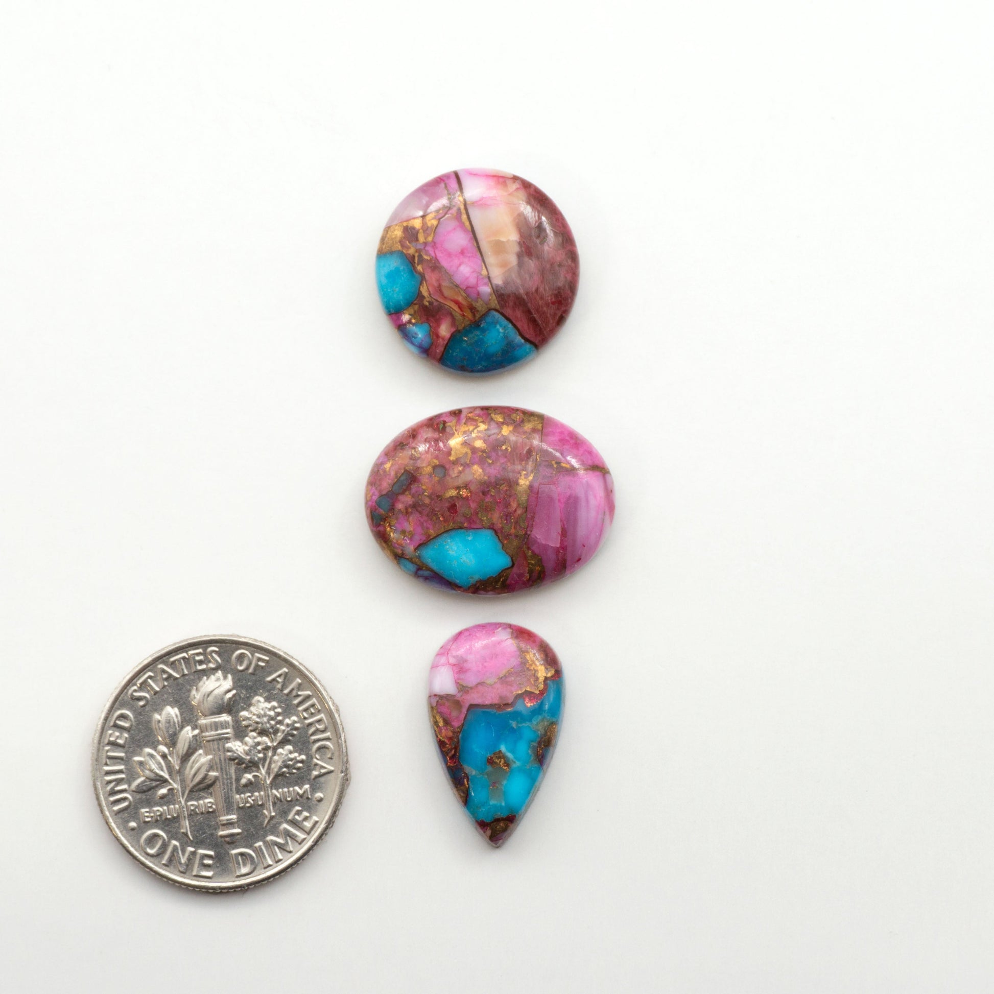 These Spiny Kingman Cabochons are perfect for any jewelry making project. With their unique and intricate patterns, they add a touch of elegance to your designs…