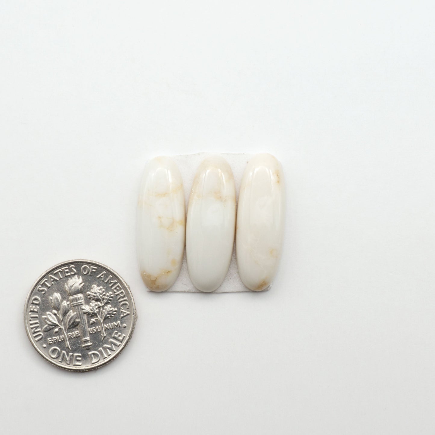 Magnesite Cabochons are a must-have for jewelry makers. These stones feature a unique blend of white and brown, making them perfect for a variety of designs.
