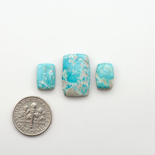 Experience the beauty of Fox Turquoise, mined in Nevada, USA. Elevate your jewelry designs with the stunning colors and patterns of these unique gemstones.