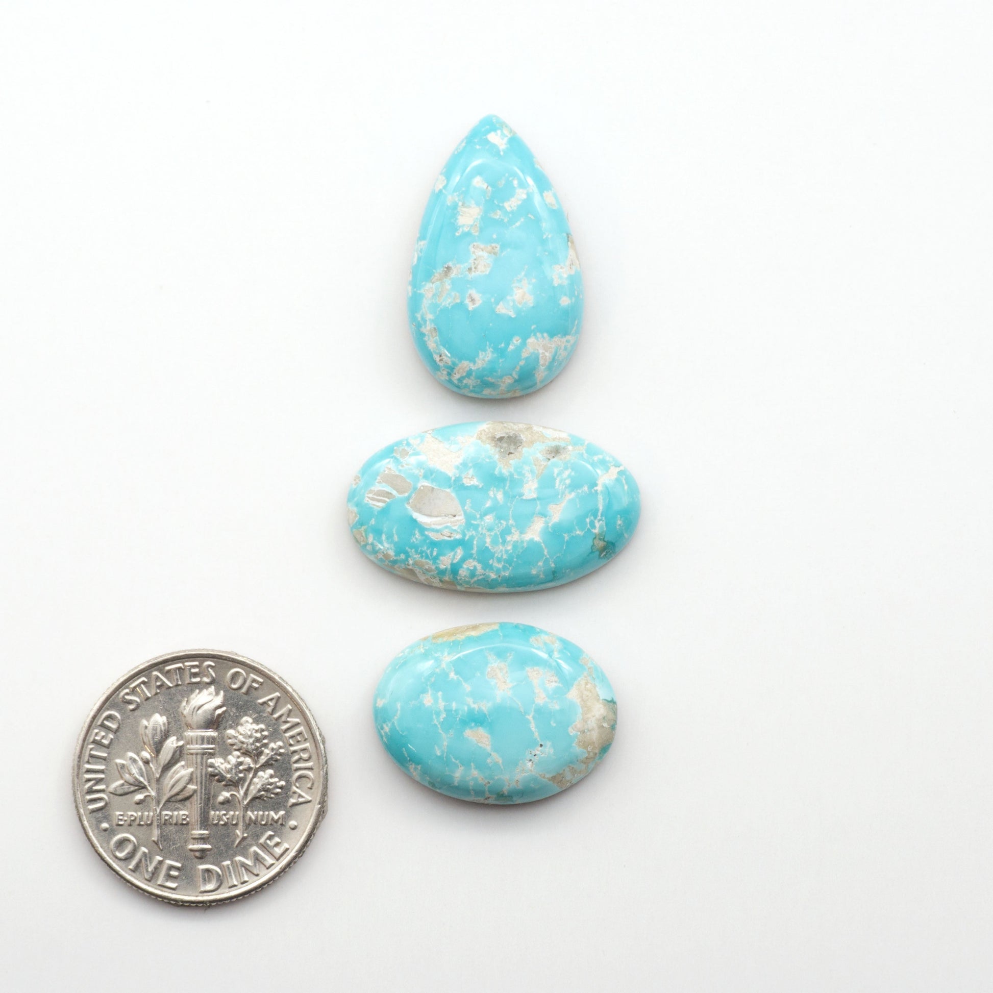 Experience the beauty of Fox Turquoise, mined in Nevada, USA. Elevate your jewelry designs with the stunning colors and patterns of these unique gemstones.