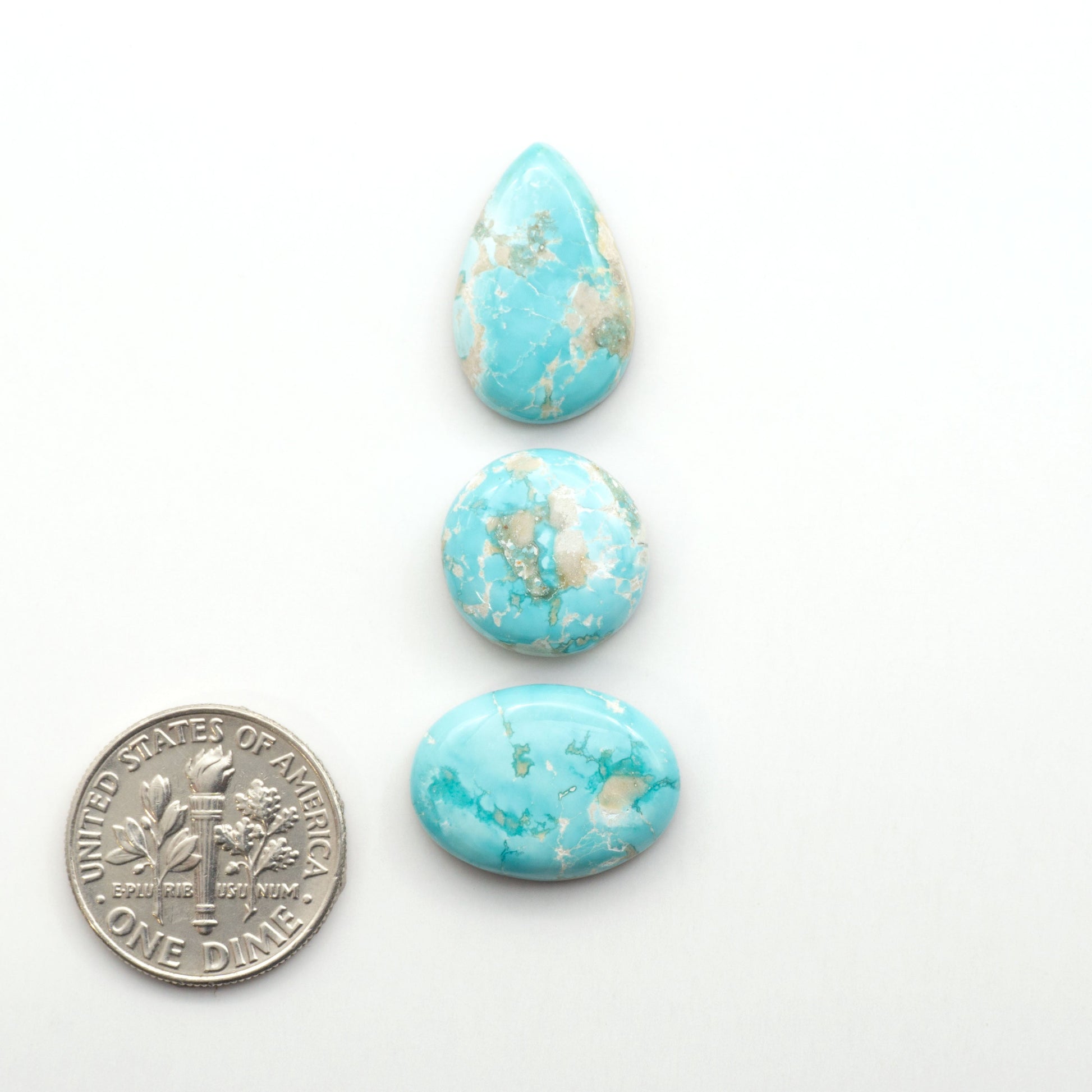 Experience the beauty of Fox Turquoise, mined in Nevada, USA. Elevate your jewelry designs with the stunning colors and patterns of these unique gemstones.