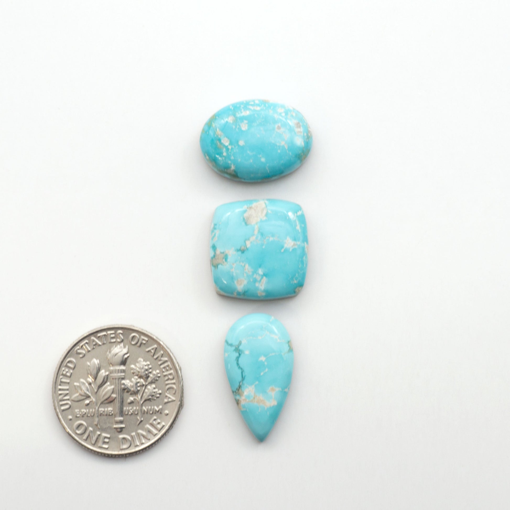Experience the beauty of Fox Turquoise, mined in Nevada, USA. Elevate your jewelry designs with the stunning colors and patterns of these unique gemstones.