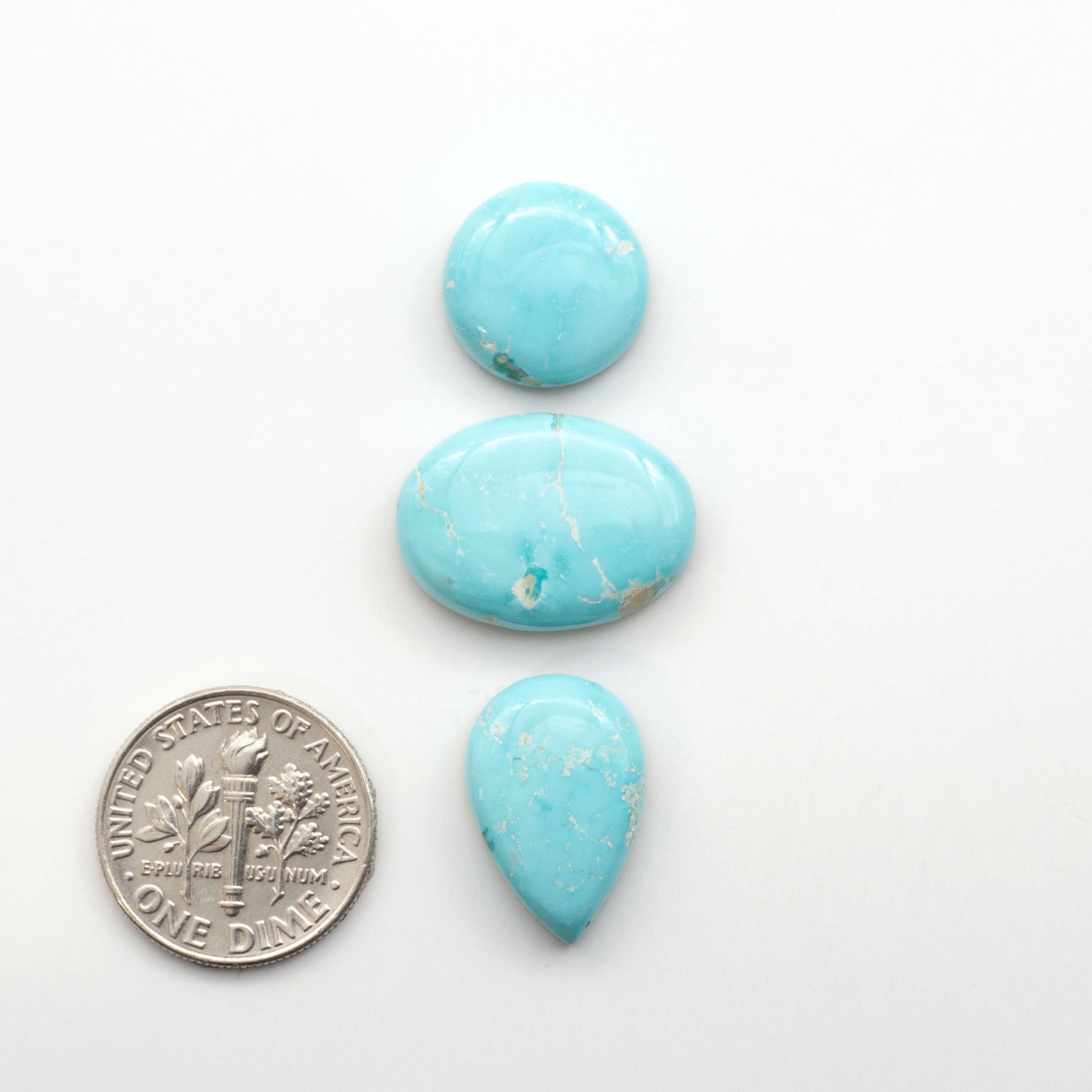 Experience the beauty of Fox Turquoise, mined in Nevada, USA. Elevate your jewelry designs with the stunning colors and patterns of these unique gemstones.