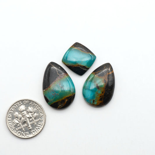 Natural White Buffalo Stone Cabochons are semi-precious gemstones cut into shapes ideal for jewelry-making, making them an excellent choice for artisans.