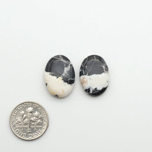 Natural White Buffalo Stone Cabochons are semi-precious gemstones cut into shapes ideal for jewelry-making, making them an excellent choice for artisans.