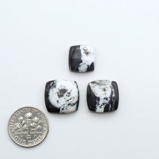 Natural White Buffalo Stone Cabochons are semi-precious gemstones cut into shapes ideal for jewelry-making, making them an excellent choice for artisans.