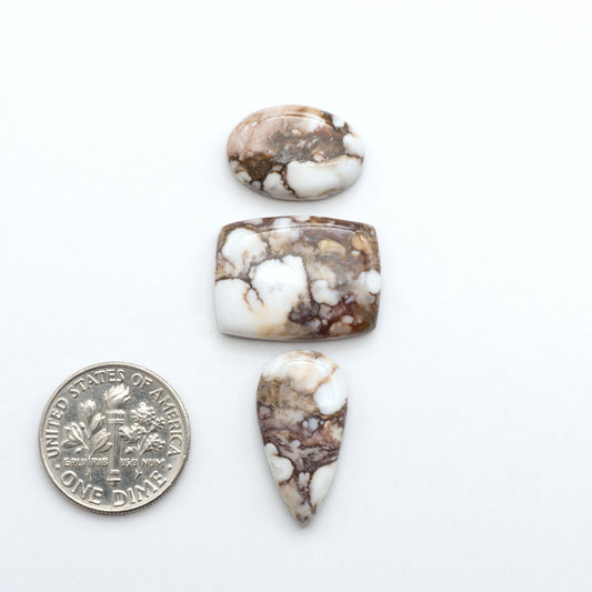 Wild Horse Cabochon are a magnificent addition to any collection. Natural magnesite stones feature a design that will add beauty to any jewelry design.