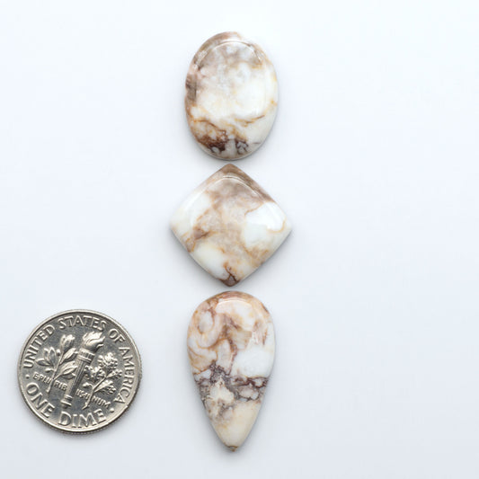 Wild Horse Cabochon are a magnificent addition to any collection. Natural magnesite stones feature a design that will add beauty to any jewelry design.