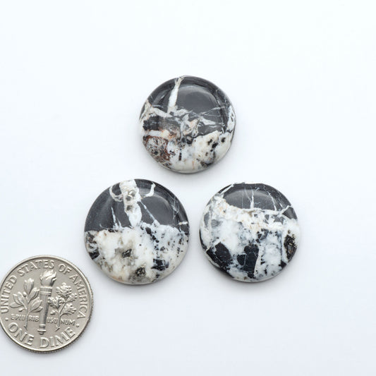 Natural White Buffalo Stone Cabochons are semi-precious gemstones cut into shapes ideal for jewelry-making, making them an excellent choice for artisans.