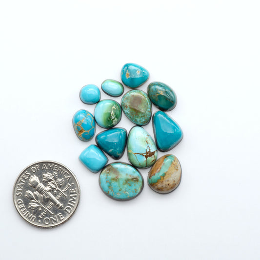 This lot contains an assortment of mixed gemstones. Richly colored and highly varied, these cabochons are sure to have something to excite everyone.