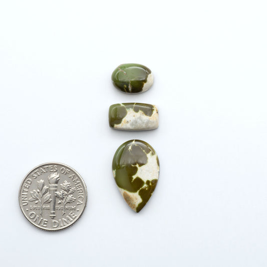 Royston Turquoise cabochons are famous for their distinctive matrix and unique green and blue hues, making them a favored option among jewelry designers.