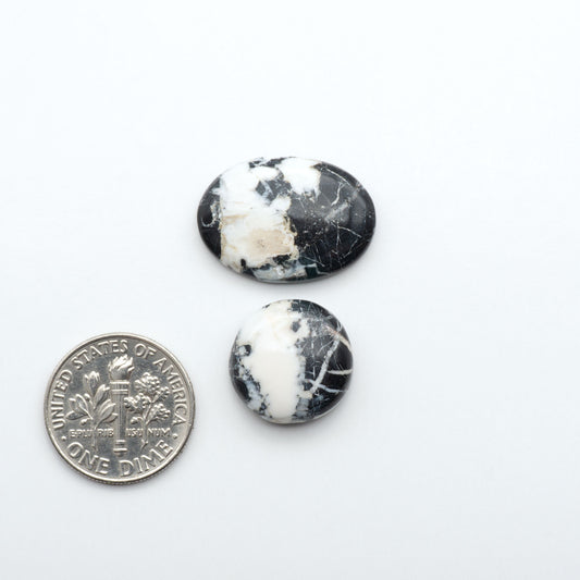 Natural White Buffalo Stone Cabochons are semi-precious gemstones cut into shapes ideal for jewelry-making, making them an excellent choice for artisans.
