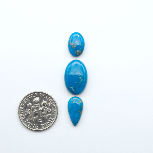 Kingman Turquoise Cabochons are a staple in the jewelry industry, known for their stunning blue-green color. Perfect for necklaces, earrings, and more!